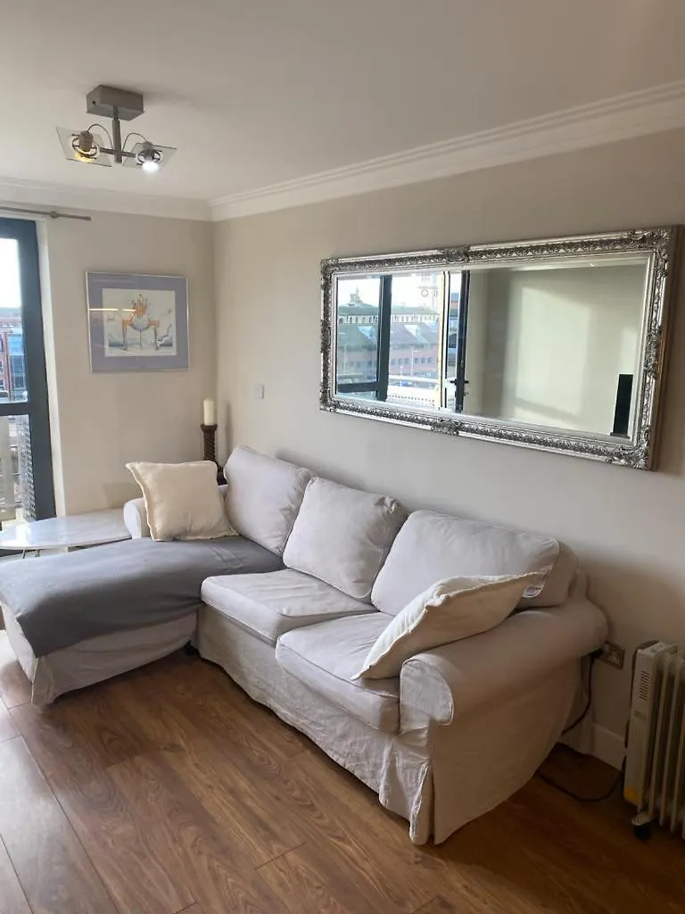 Hullidays - King & Queen Ensuite Kingston upon Hull Apartament