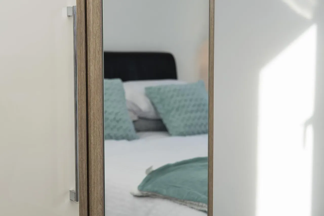 Hullidays - King & Queen Ensuite Kingston upon Hull