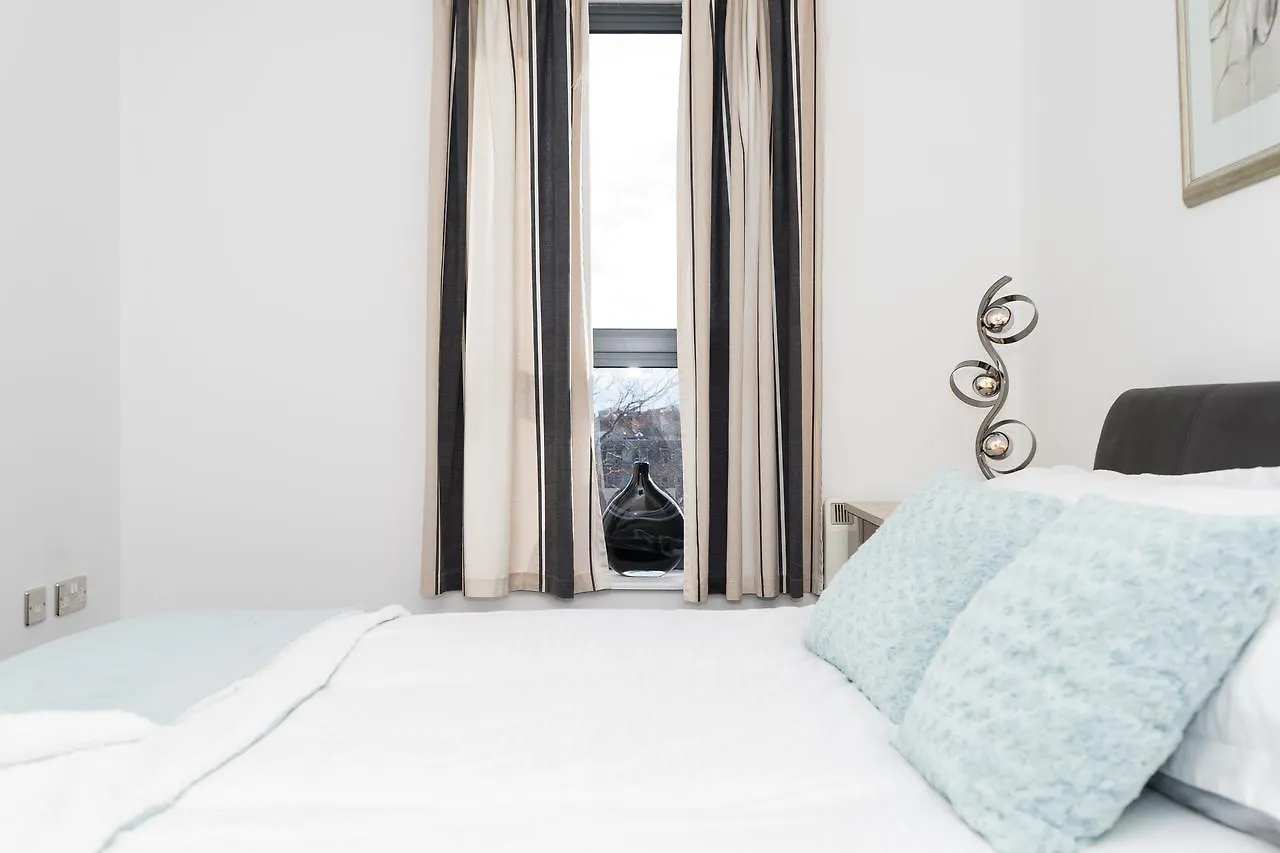 Apartament Hullidays - King & Queen Ensuite Kingston upon Hull Wielka Brytania