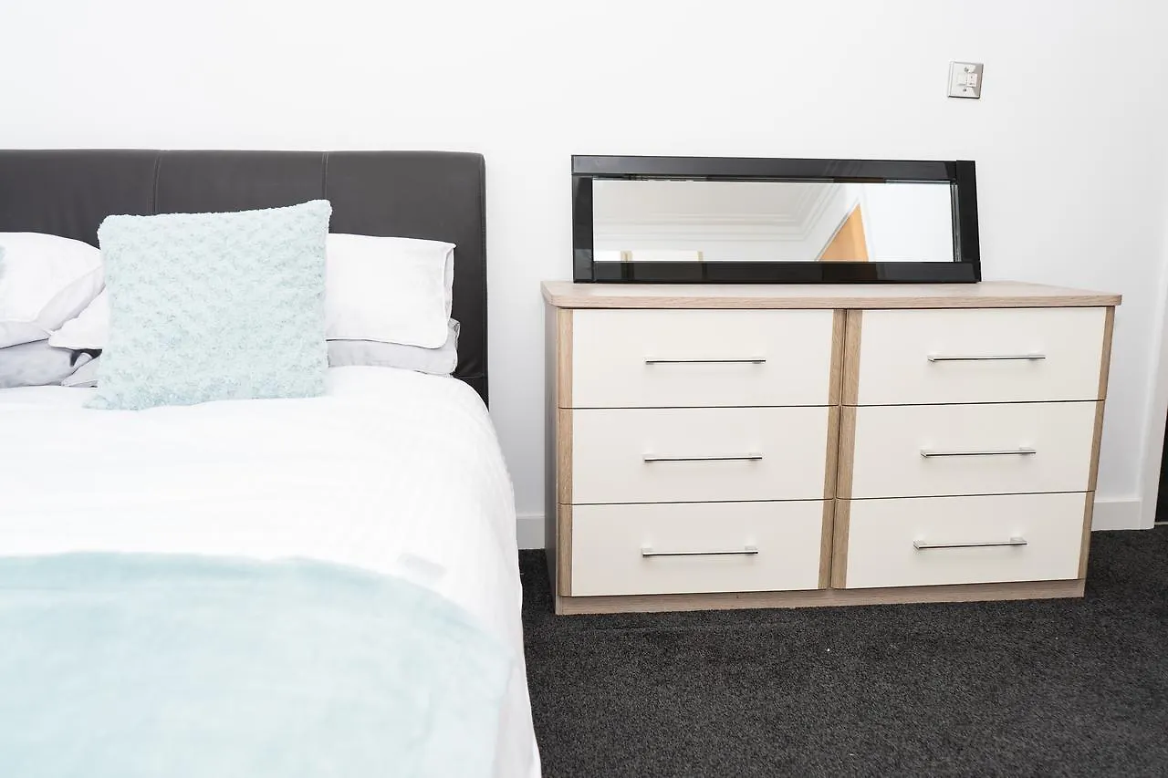 Hullidays - King & Queen Ensuite Kingston upon Hull 0*,  Großbritannien